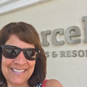 Meet your Posher, Cheryl